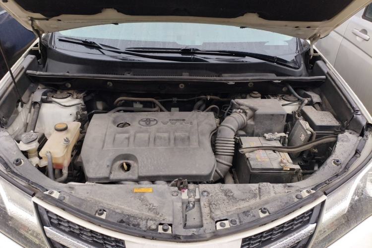 Used Toyota RAV4 2015 2.0L CVT Two-Wheel Drive Urban Edition Engine Bay