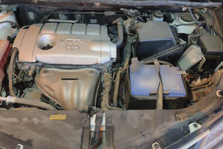 Used Toyota RAV4 2015 2.5L Automatic 4x4 Elite Edition Engine Bay