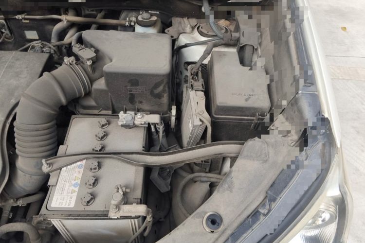 Used Toyota RAV4 2015 2.0L CVT Two-Wheel Drive Fashion Edition Engine Bay Left