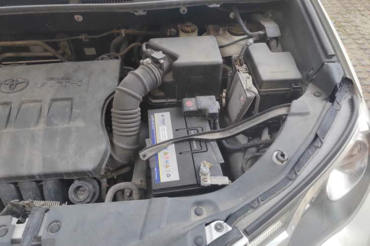 Used Toyota RAV4 2015 2.0L CVT Two-Wheel Drive Urban Edition Engine Bay Left
