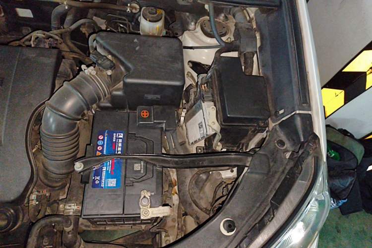 Used Toyota RAV4 2015 2.0L CVT Two-Wheel Drive Urban Edition Engine Bay Left