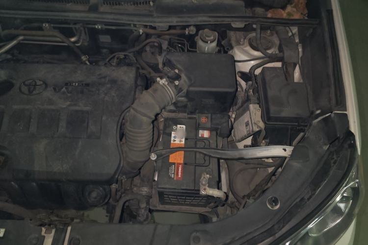 Used Toyota RAV4 2015 2.0L CVT Two-Wheel Drive Fashion Edition Engine Bay Left