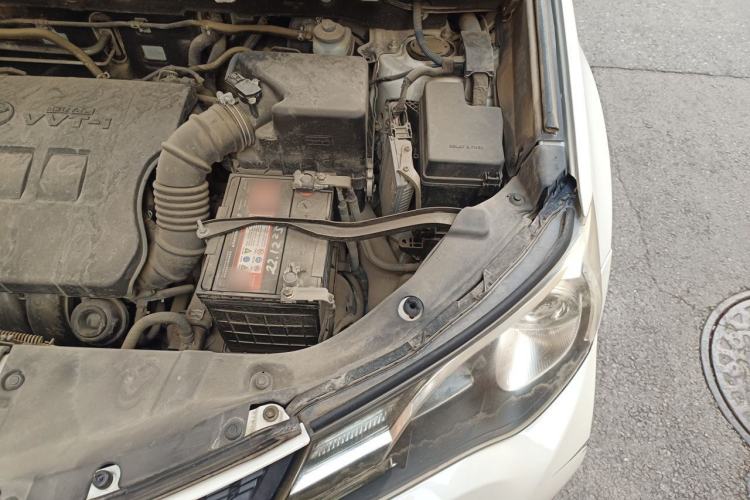 Used Toyota RAV4 2015 2.0L CVT Two-Wheel Drive Fashion Edition Engine Bay Left