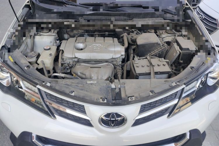 Used Toyota RAV4 2015 2.5L Automatic 4x4 Elite Edition Engine Bay