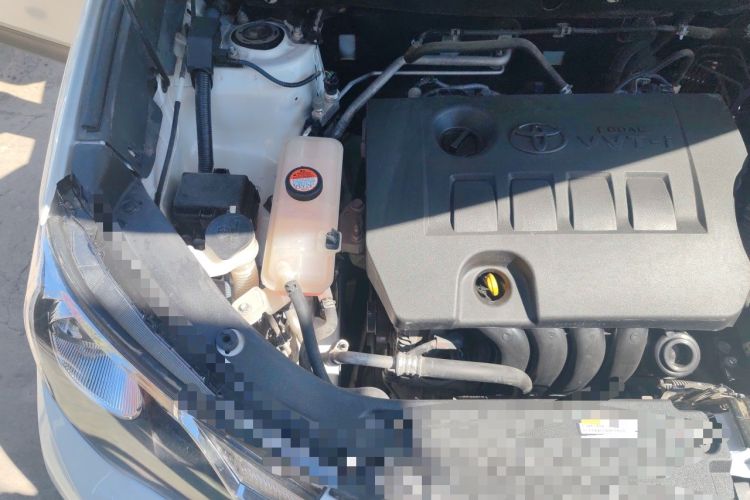 Used Toyota RAV4 2015 2.0L CVT Two-Wheel Drive Urban Edition Engine Bay Right
