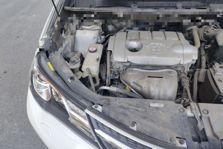 Used Toyota RAV4 2015 2.5L Automatic 4x4 Elite Edition Engine Bay Right