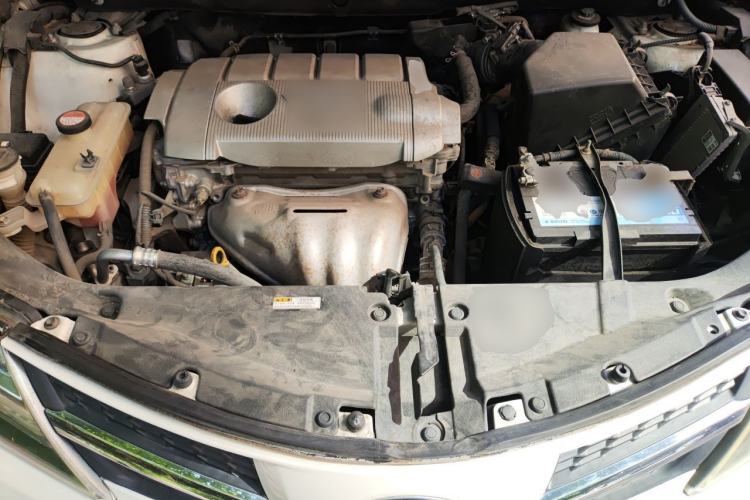 Used Toyota RAV4 2015 2.5L Automatic 4x4 Elite Edition Engine Bay