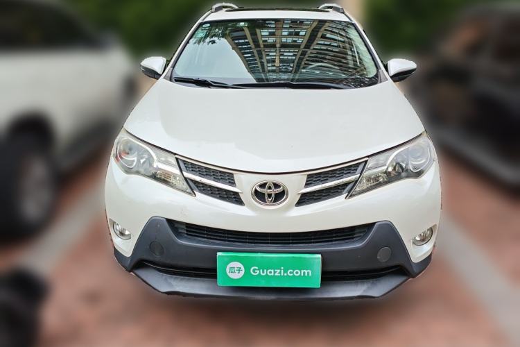 Used Toyota RAV4 2015 2.0L CVT Two-Wheel Drive Fashion Edition Exterior 1
