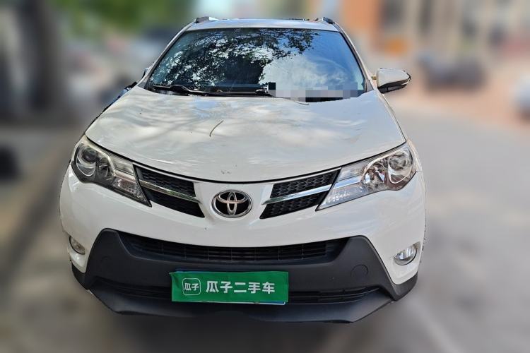 Used Toyota RAV4 2015 2.0L CVT Two-Wheel Drive Fashion Edition Exterior 1