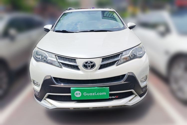 Used Toyota RAV4 2015 2.0L CVT Two-Wheel Drive Fashion Edition Exterior 1