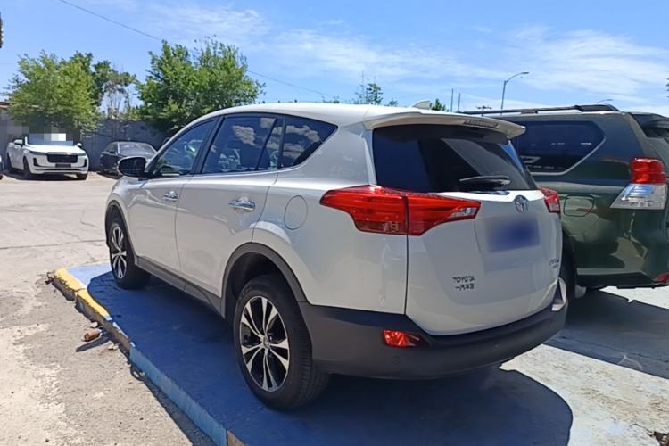 Used Toyota RAV4 2015 2.5L Automatic 4x4 Elite Edition Exterior 2