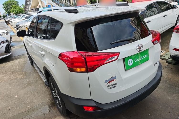Used Toyota RAV4 2015 2.0L CVT Two-Wheel Drive Fashion Edition Exterior 2