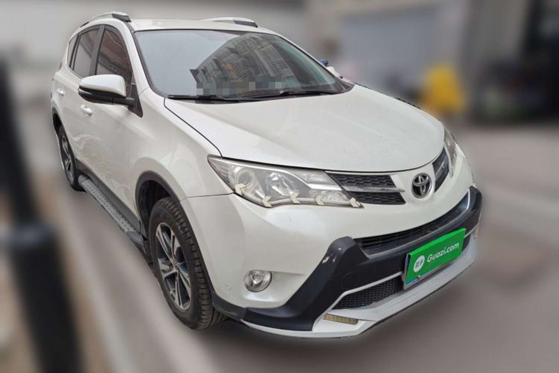 Used Toyota RAV4 2015 2.0L CVT Two-Wheel Drive Urban Edition Exterior 2