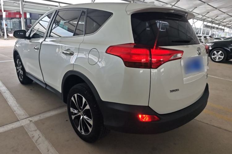 Used Toyota RAV4 2015 2.5L Automatic 4x4 Elite Edition Exterior 2