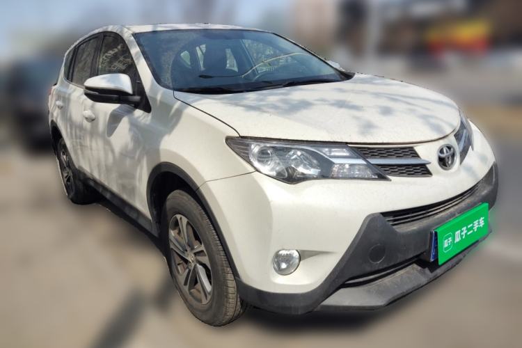 Used Toyota RAV4 2015 2.0L CVT Two-Wheel Drive Fashion Edition Exterior 2