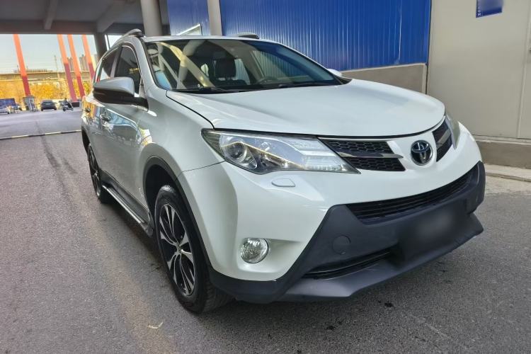 Used Toyota RAV4 2015 2.5L Automatic 4x4 Elite Edition Exterior 2