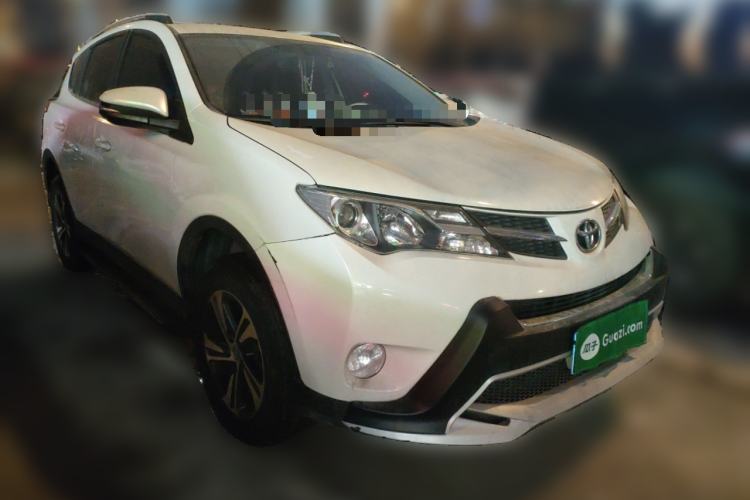 Used Toyota RAV4 2015 2.0L CVT Two-Wheel Drive Urban Edition Exterior 2