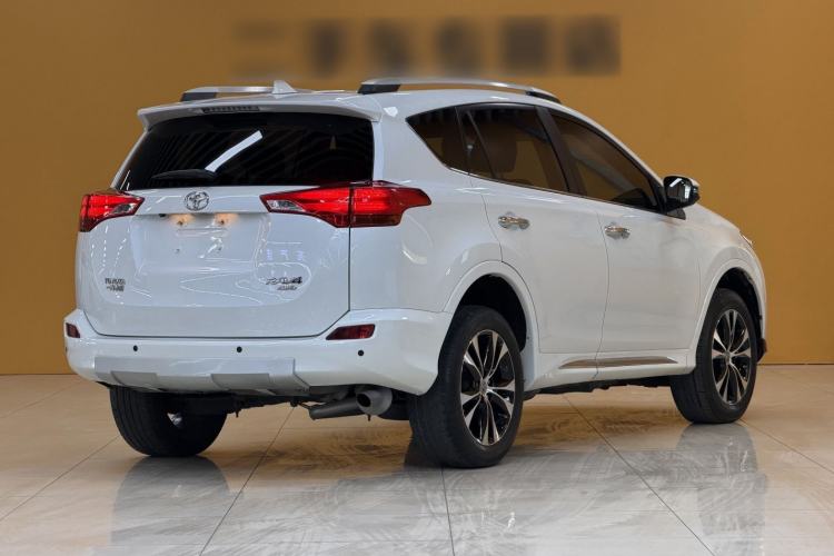 Used Toyota RAV4 2015 2.5L Automatic 4x4 Elite Edition Exterior 3