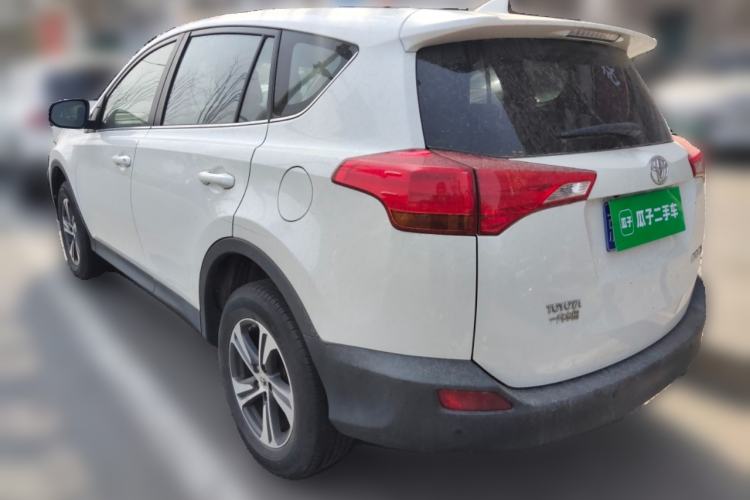 Used Toyota RAV4 2015 2.0L CVT Two-Wheel Drive Fashion Edition Exterior 3