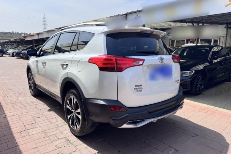 Used Toyota RAV4 2015 2.5L Automatic 4x4 Elite Edition Exterior 3
