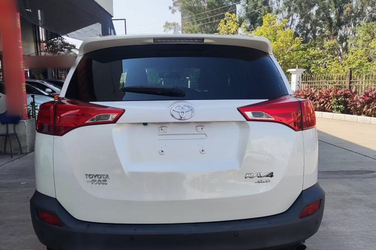 Used Toyota RAV4 2015 2.5L Automatic 4x4 Elite Edition Exterior 4