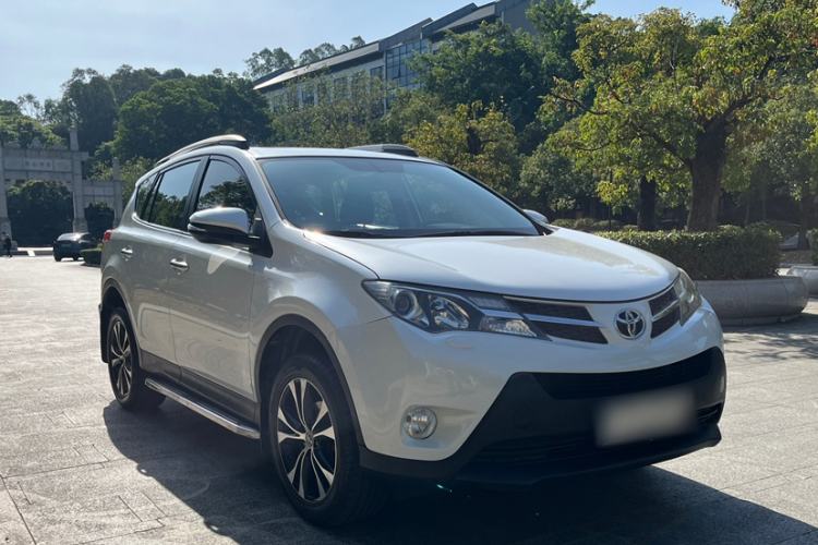 Used Toyota RAV4 2015 2.5L Automatic 4x4 Elite Edition Exterior 4