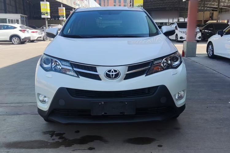 Used Toyota RAV4 2015 2.5L Automatic 4x4 Elite Edition Exterior 5