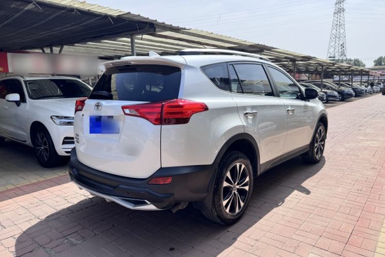 Used Toyota RAV4 2015 2.5L Automatic 4x4 Elite Edition Exterior 5
