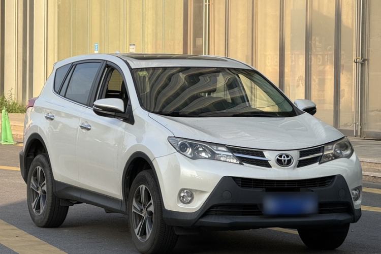 Used Toyota RAV4 2015 2.0L CVT Four-Wheel Drive New Edition Exterior 5