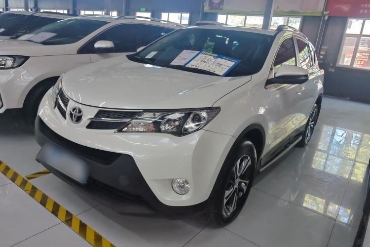 Used Toyota RAV4 2015 2.0L CVT Two-Wheel Drive Fashion Edition Exterior 5