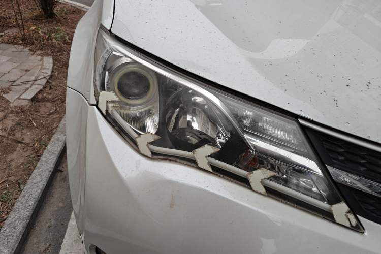 Used Toyota RAV4 2015 2.0L CVT Two-Wheel Drive Urban Edition Exterior 6