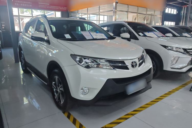 Used Toyota RAV4 2015 2.0L CVT Two-Wheel Drive Fashion Edition Exterior 6