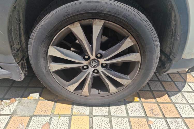 Used Toyota RAV4 2015 2.5L Automatic 4x4 Elite Edition Exterior 7