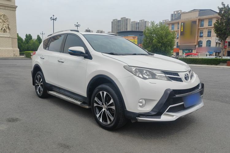 Used Toyota RAV4 2015 2.5L Automatic 4x4 Elite Edition Exterior 8