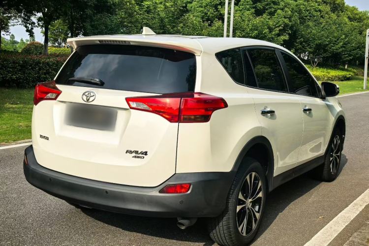 Used Toyota RAV4 2015 2.5L Automatic 4x4 Elite Edition Exterior 9