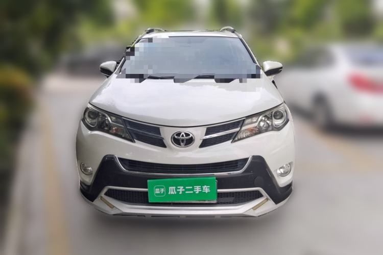 Used Toyota RAV4 2015 2.0L CVT Two-Wheel Drive Fashion Edition Front