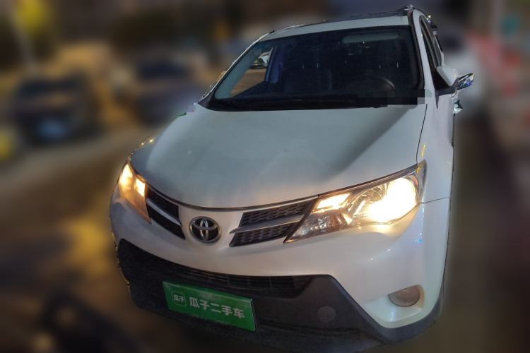 Used Toyota RAV4 2015 2.0L CVT Four-Wheel Drive New Edition Front