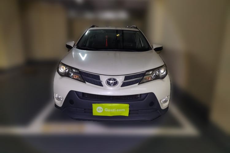 Used Toyota RAV4 2015 2.0L CVT Two-Wheel Drive Fashion Edition Front