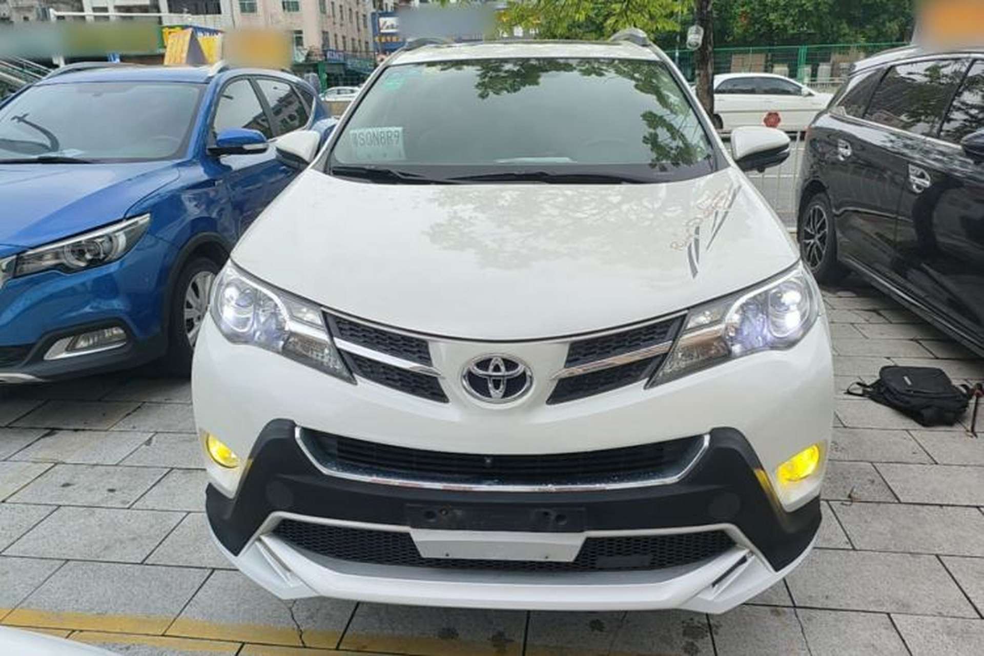 Used Toyota RAV4 2015 2.0L CVT Two-Wheel Drive Fashion Edition Front