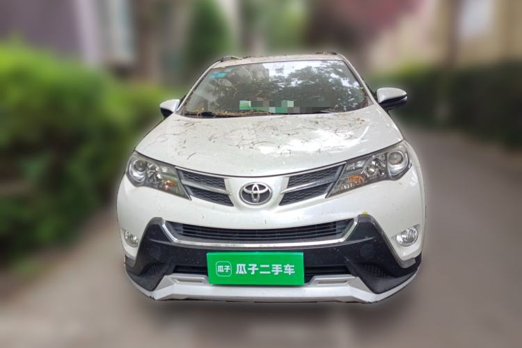 Used Toyota RAV4 2015 2.0L CVT Two-Wheel Drive Fashion Edition Front