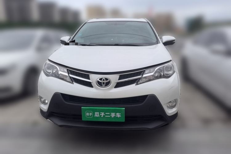 Used Toyota RAV4 2015 2.0L CVT Two-Wheel Drive Fashion Edition Front