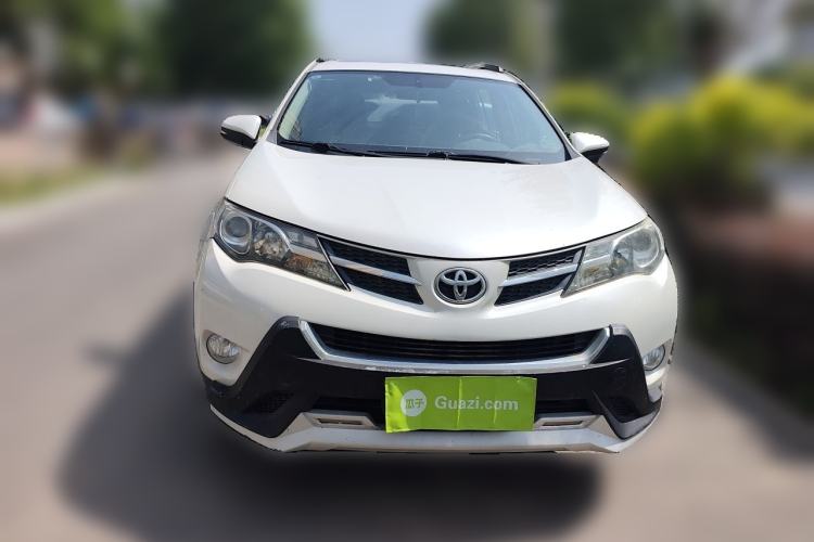Used Toyota RAV4 2015 2.0L CVT Two-Wheel Drive Fashion Edition Front