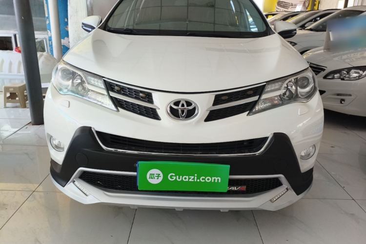 Used Toyota RAV4 2015 2.5L Automatic 4x4 Elite Edition Front