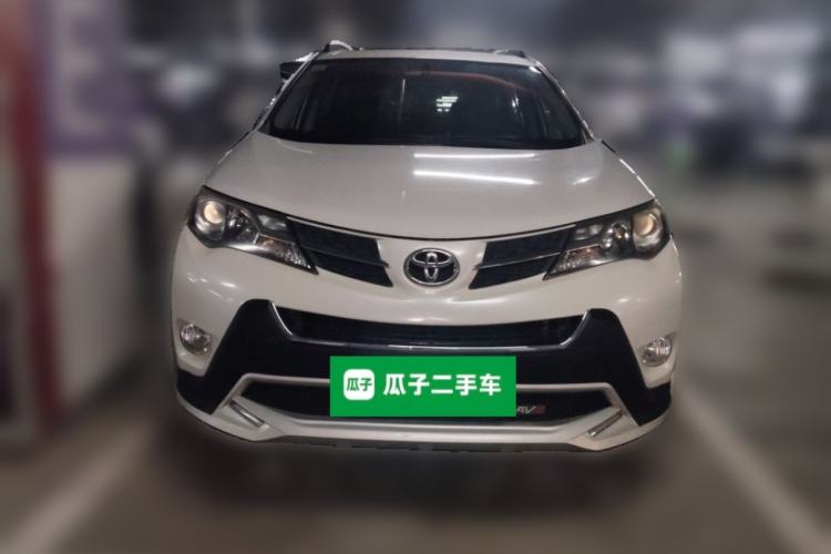 Used Toyota RAV4 2015 2.0L CVT Two-Wheel Drive Fashion Edition Front