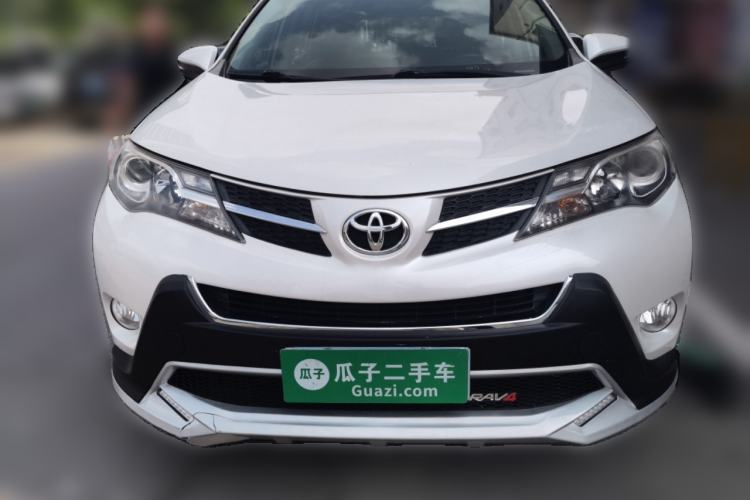 Used Toyota RAV4 2015 2.0L CVT Two-Wheel Drive Fashion Edition Front