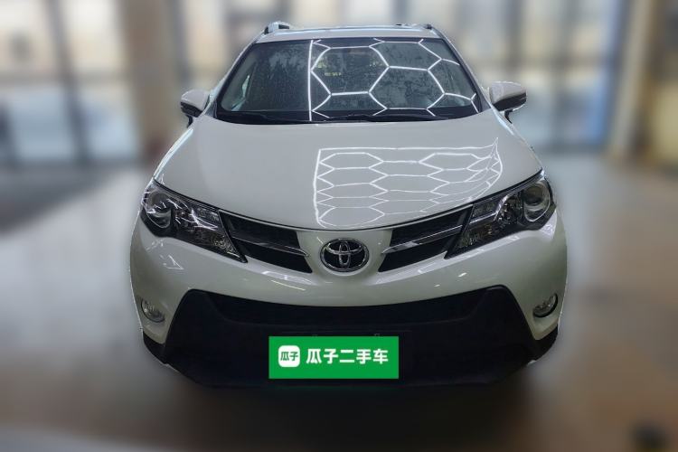 Used Toyota RAV4 2015 2.0L CVT Four-Wheel Drive New Edition Front