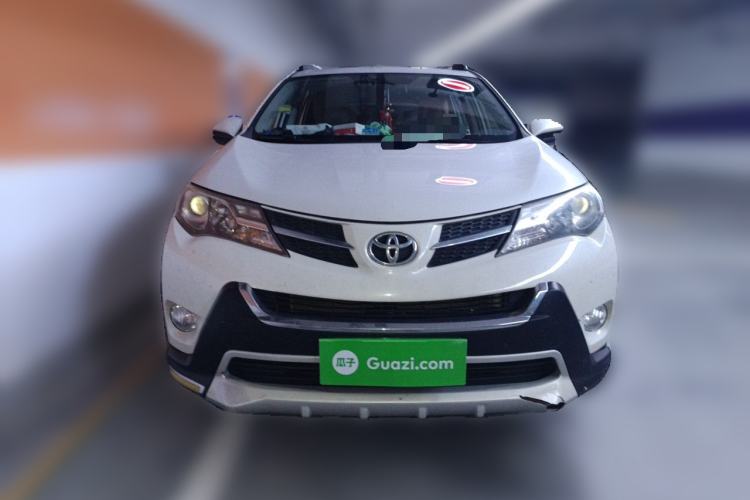 Used Toyota RAV4 2015 2.0L CVT Two-Wheel Drive Fashion Edition Front