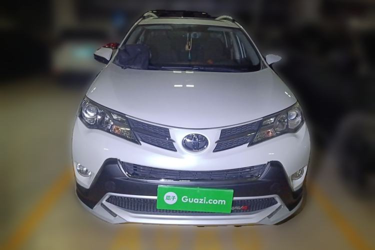 Used Toyota RAV4 2015 2.0L CVT Four-Wheel Drive New Edition Front