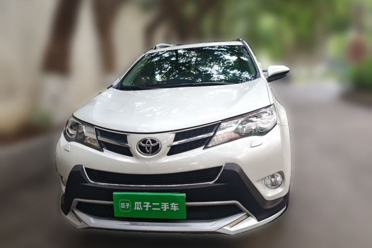 Used Toyota RAV4 2015 2.5L Automatic 4x4 Elite Edition Front