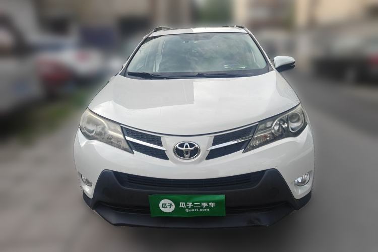 Used Toyota RAV4 2015 2.0L CVT Two-Wheel Drive Fashion Edition Front
